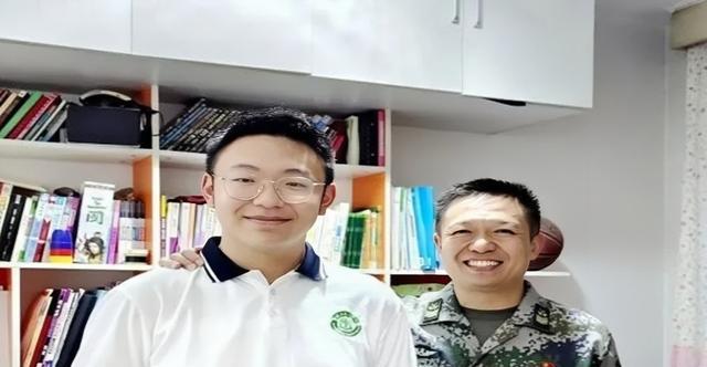 一级军士长王晓雷的儿子, 被清华大学录取