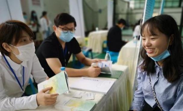 又一“铁饭碗”将开始招聘, 近10万正式编制空缺, 专科生也可报名