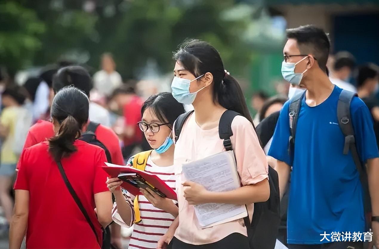 考生被“提前批”录取, 却后悔是“天坑”专业, 还能退档吗?