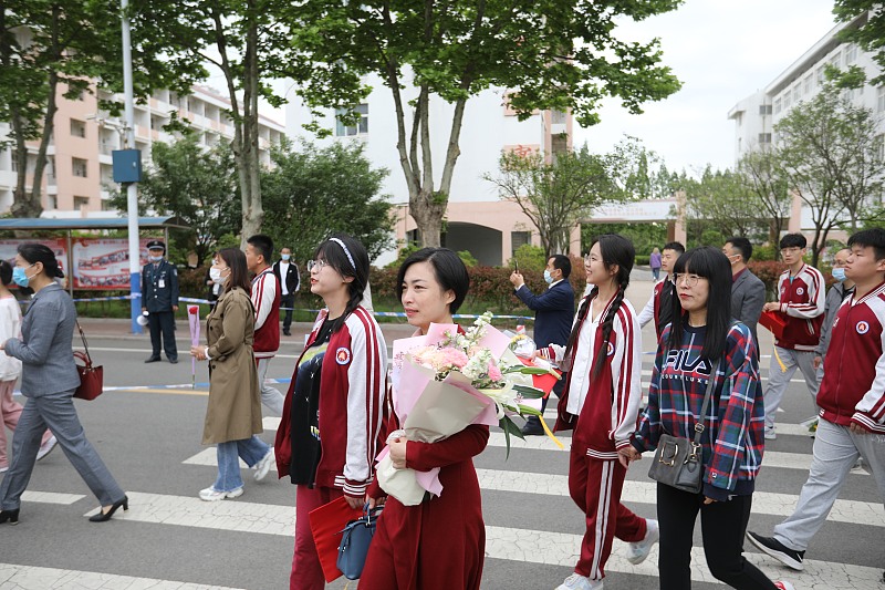 考上高中就高枕无忧了? 老师: 以下5件事准高一新生要做好