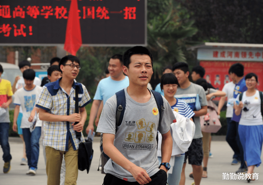 看到韩国的高考之后, 才知道“内卷”有多严重, 中国学生感到庆幸