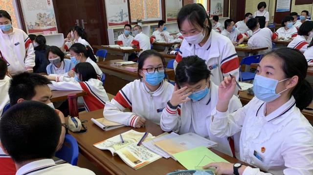 天津考生太幸福, 竞争小都能上大学, 今年天津状元来自这所学校