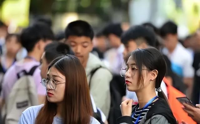 三所高校独立学院要“停办”, 有人欢喜有人愁, 在校生将何去何从