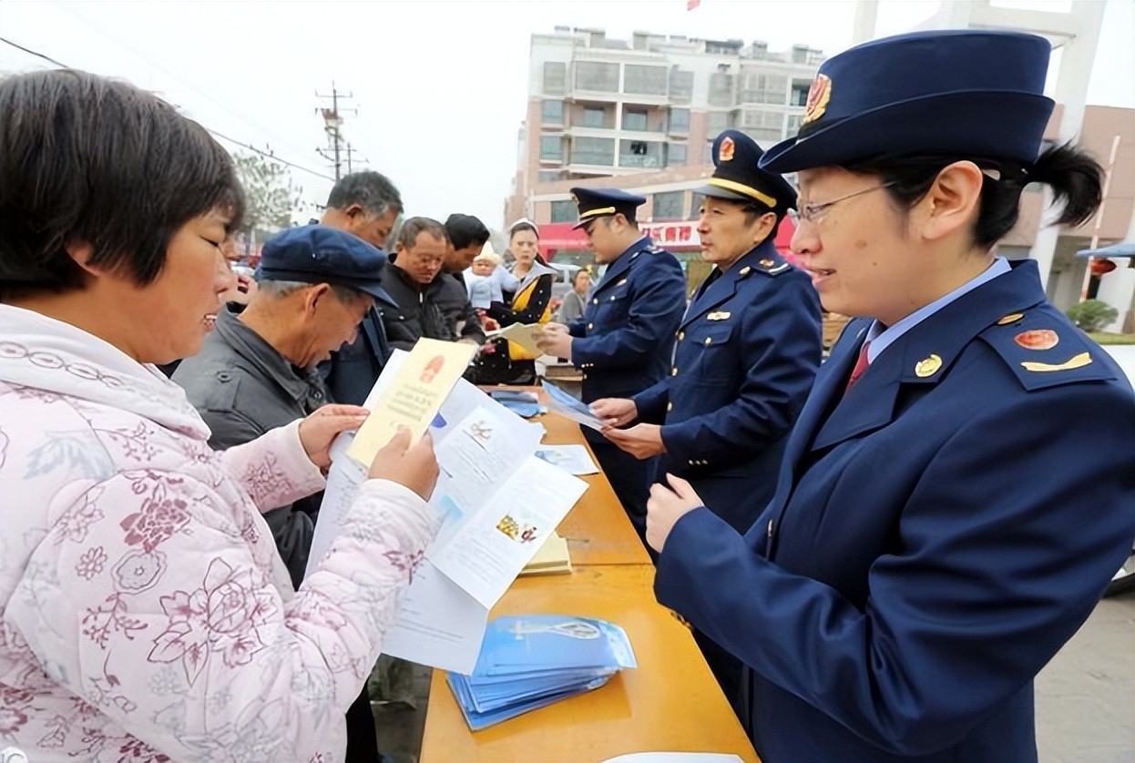 因爷爷的“特殊身份”, 导致考生政审不予通过, 如此牵连公平吗?