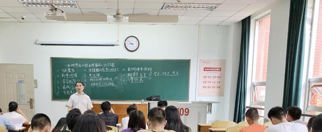 厦大三次招生都没招满, 网友看完原因才懂, 怪不得没学生愿意报名