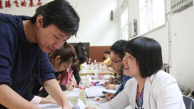 事业单位食堂“伙食”怎么样? 饭菜照片被公开, 与想象当中不同