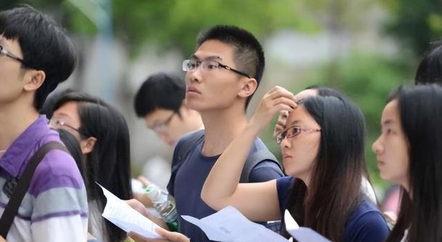 殡葬行业成香饽饽, 夜班一晚1600还日结? 内行人: 听听就得了