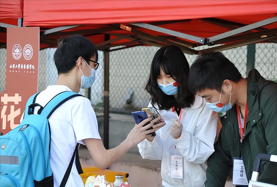 江苏疫情再次传来坏消息, 双一流大学出现核酸异常, 全校静态管理