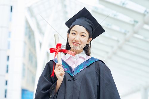 大学生自费实习, 这是什么骚操作