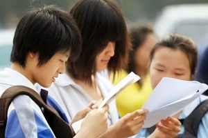 上海一大学每年学费15万, 毕业率却寥寥无几, 很多新生被蒙在鼓里