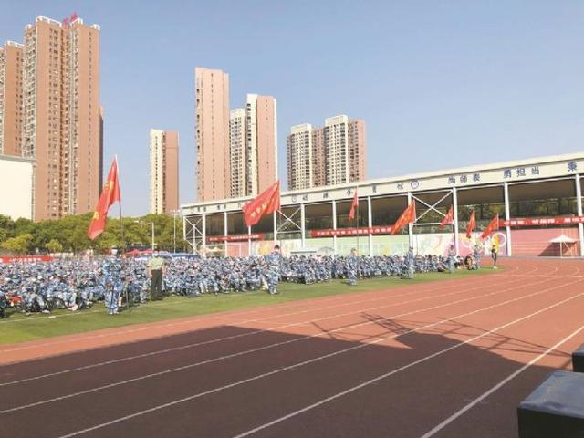 黄冈师院举行2022级新生开学典礼