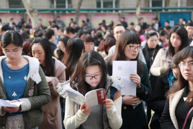 国家电网录取名单出炉, 双非院校竟打败985, 让人惊喜又意外