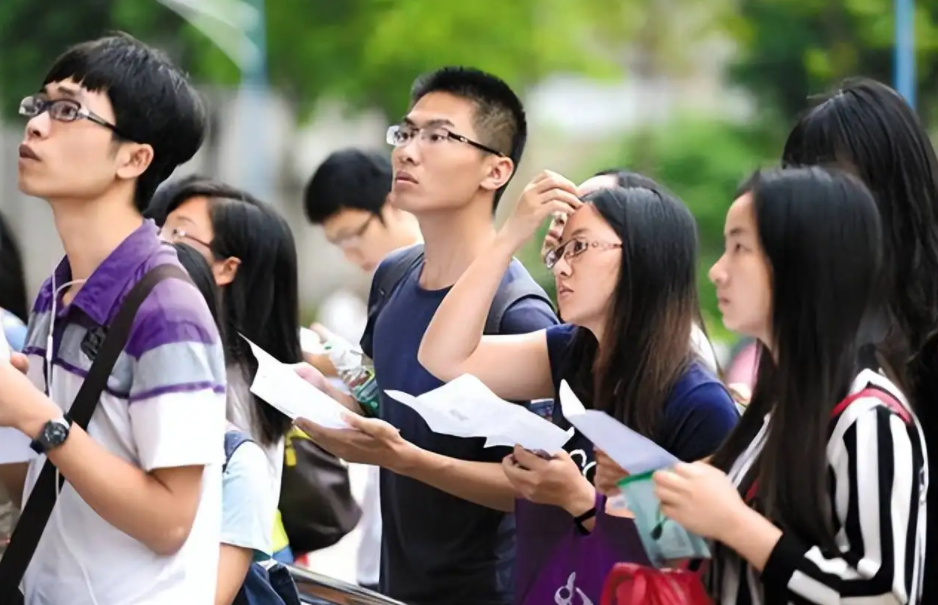 高中禁止让复读了? 高考失利的学生还有机会吗, 还是要听官方回复