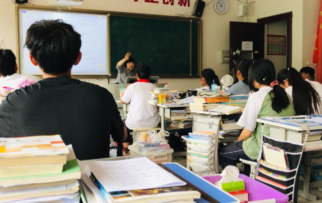 日本对华援助今年结束: 日本青年来中国山区教日语, 带出全校高考第一