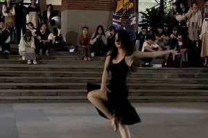 上海一高校社团招新, 学姐献舞翩若惊鸿婉若游龙, 引大量学生围观