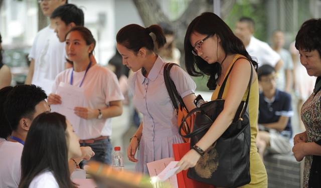 “后悔出省上大学”，江苏女生发出感慨，揭开异地学子的难处！