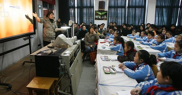 在大城市立足没那么简单, 河南女教师辞职去深圳, 结果无家可归
