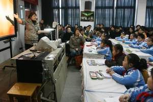 在大城市立足没那么简单, 河南女教师辞职去深圳, 结果无家可归