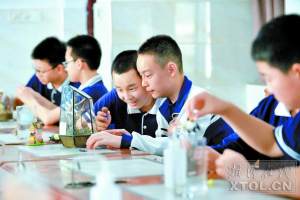 湘潭教育系统交出“双减”首年成绩单 学生和家长负担有效减轻