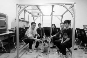 太原理工大学研究生团队创作的四足仿真机器人获国家级一等奖