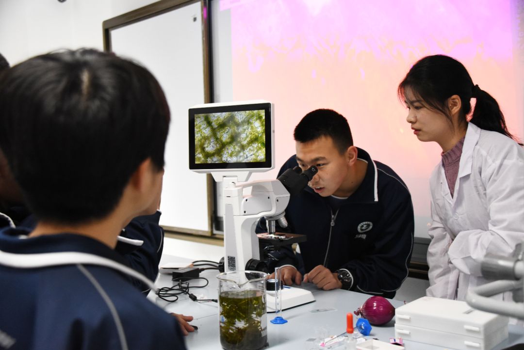 走进历城二中彩石校区生物课堂, 感悟学科魅力