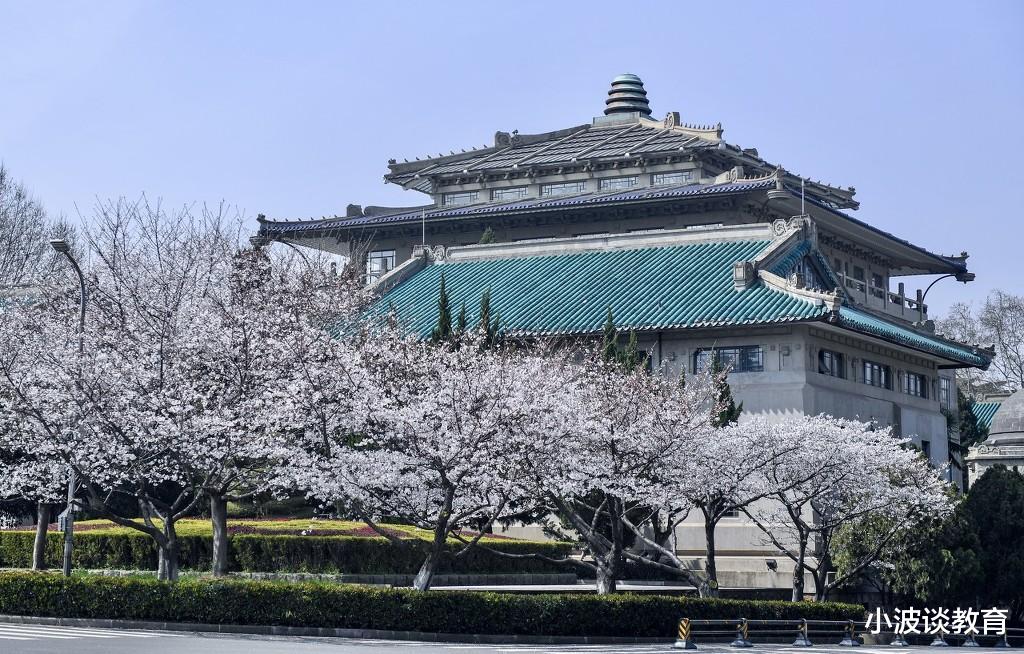 武汉大学“火”了: 楼长大耍官威, 给学生停发午餐, 原因让人愤怒