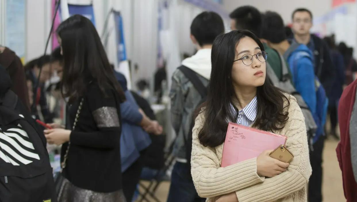 养一个大学生要花这么多, 学生自己看后都惭愧, 多少年才能赚回来