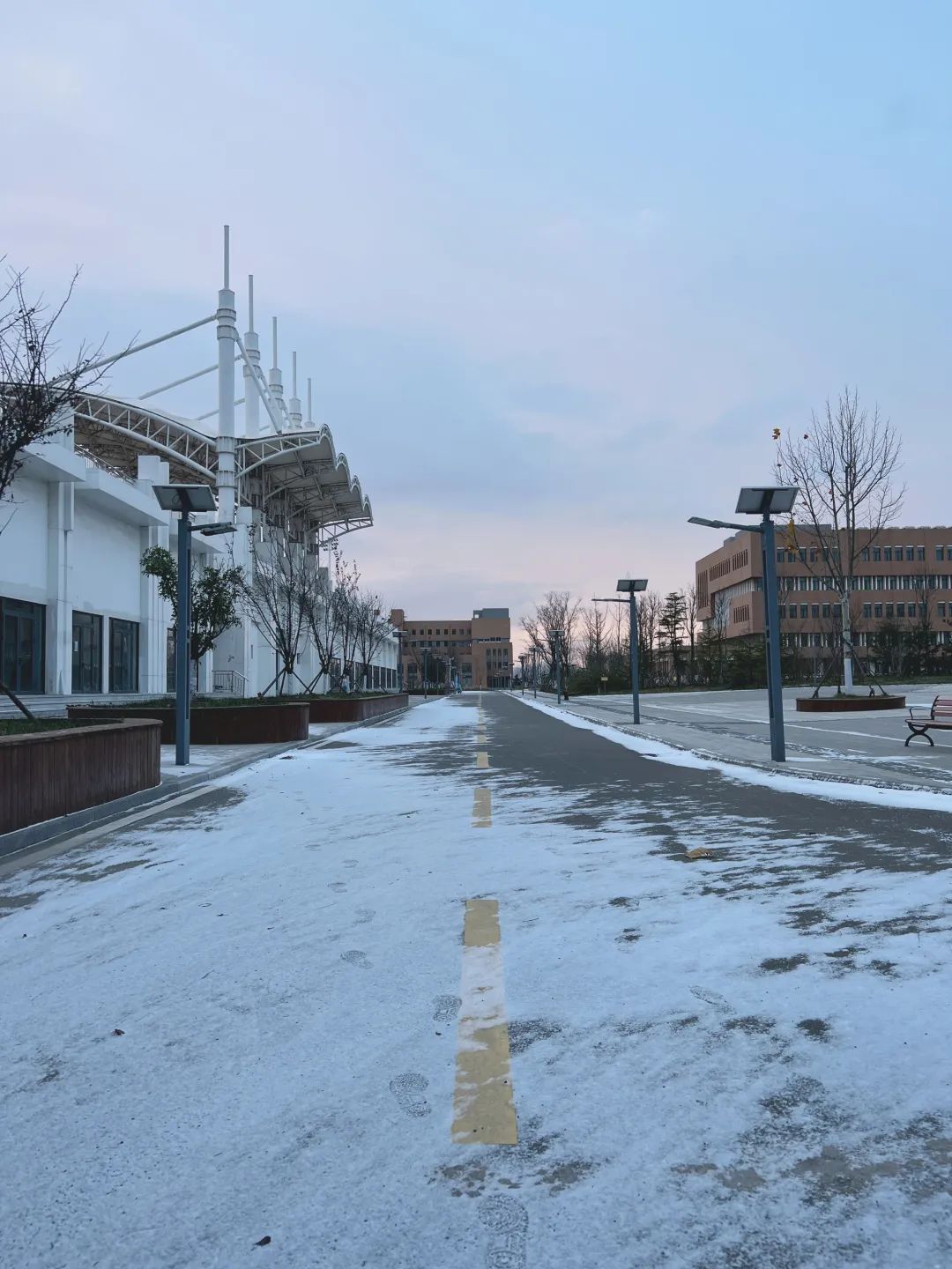 青岛幼儿师范高等专科学校：冬日初雪·浪漫浮上心头