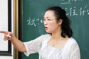 宁波等地推出“教师退出机制”, 教师忧心忡忡, 要弄清这2个问题