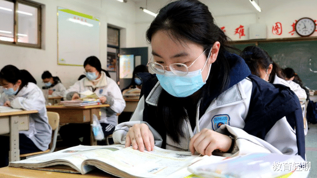 实行新高考, 题目为什么越来越难了? 大学教授一语道破关键