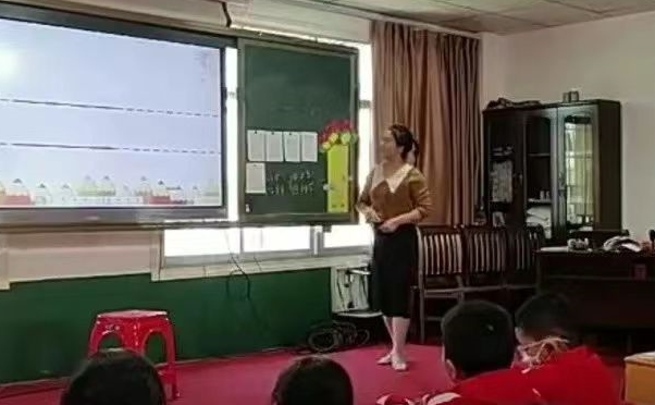 赣州瑞金市黄柏乡瑞律明德小学教师刘芳: 勤勉敬业育桃李 桃李芬芳铸师魂