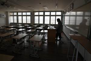 课室暗角：韩国教师遭遇的骚扰、羞辱与暴力