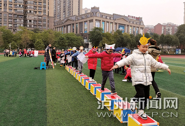 泸州市未成年人思想道德建设测评成绩连续三年排名全省第一