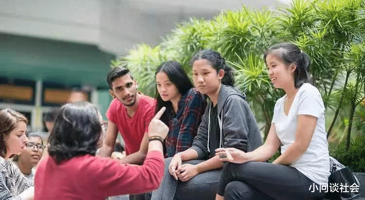 留学生的困惑: 明明学费都是父母掏腰包, 为何说是祖国培养的我们