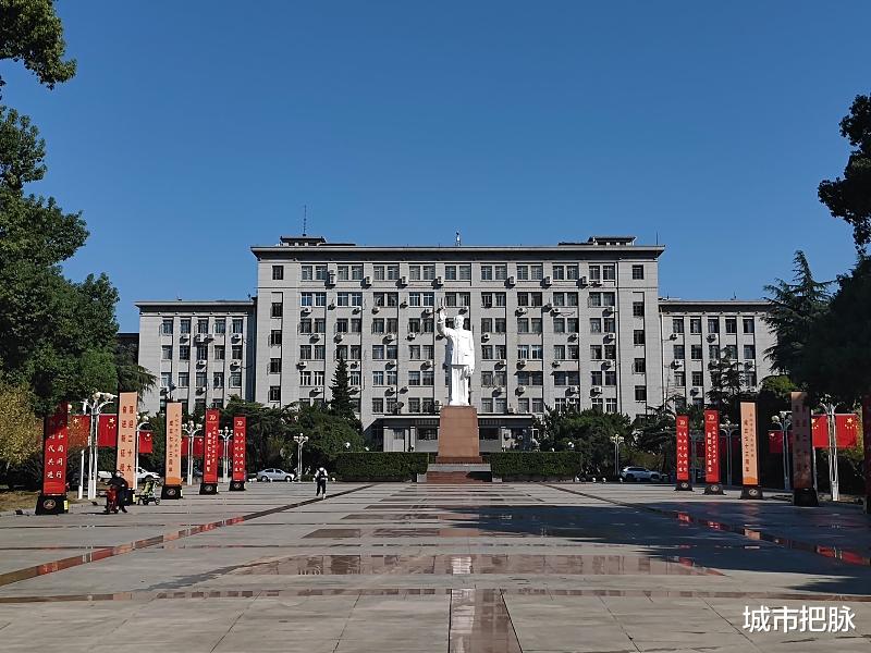 天津大学: 对不起, 华中科技大学, 我的生物医学评估是A