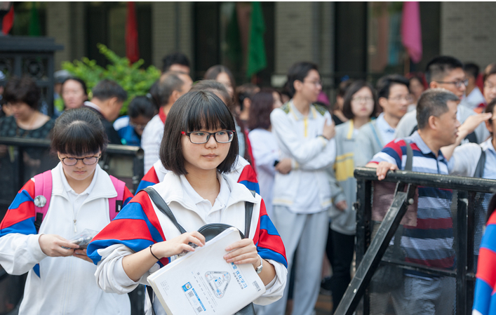 上海“害人不浅”的四所大学, 毕业证如同白纸, 考生和家长需注意