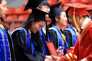 “首都果然不同”, 北京硕博毕业生首次超过本科生, 引发热烈反响