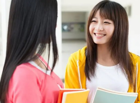 高考结束, 家中有女孩的家庭要注意! 学这三个专业, 就是自找苦吃