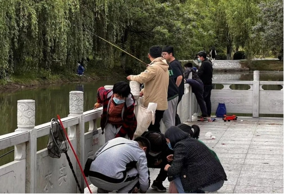 曾经是民间休闲方式, 如今大学生追捧, 高校开设钓鱼课程为了啥?