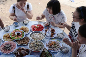 吉林考生一个月吃23场升学宴, 评论不太友好: 只有东北喜欢办宴席