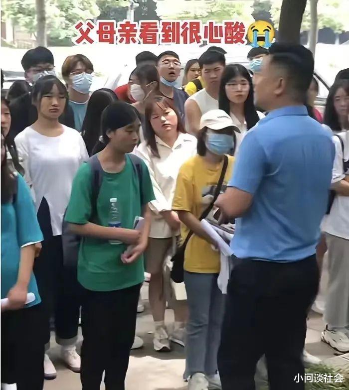 中专生实习场面令人心酸, 交完学费充当廉价工人, 工资低于想象