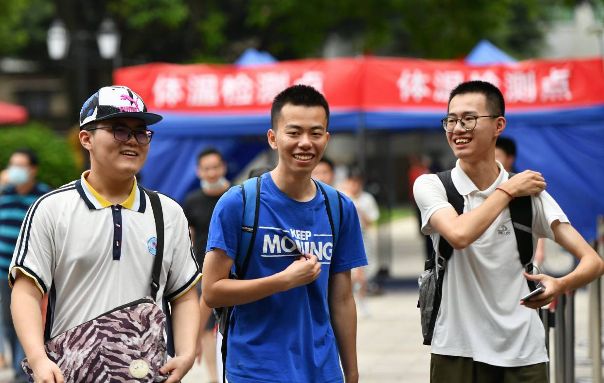 直到高考后, 才知孩子在重高当凤尾和在普高当鸡头, 差距有多大