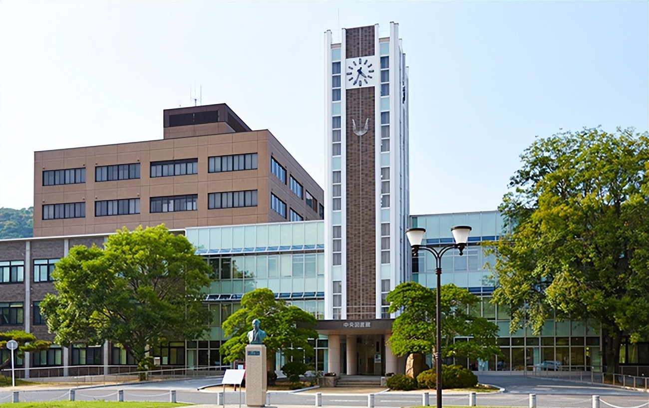 日本医学专业前三, 冈山大学