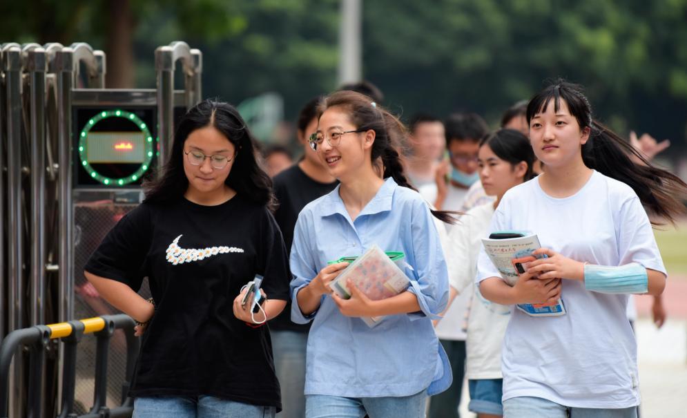 云南一考生被师范大学录取, 班主任却建议其复读, 都是专业惹的祸