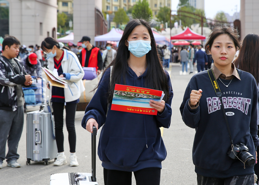 加学分就那么重要? 学长学姐提醒新生, 辅导员画的饼别啥都相信