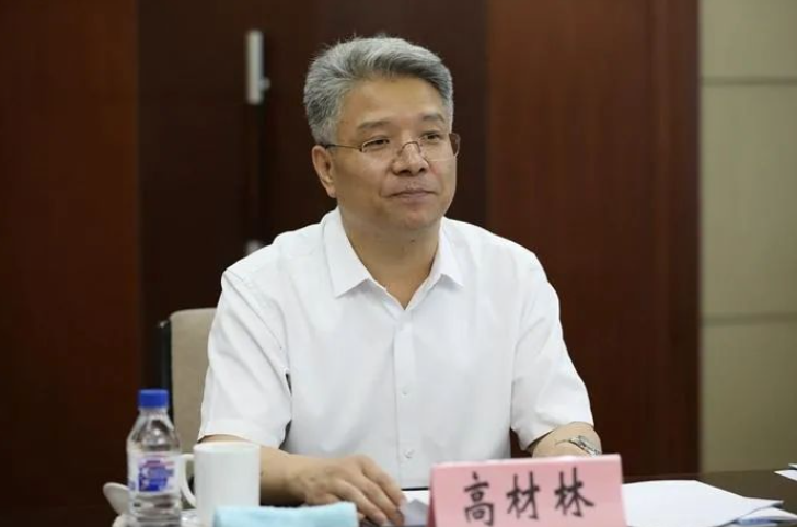 清华博士北大博士后, 学霸厅官贪污亿元被判无期