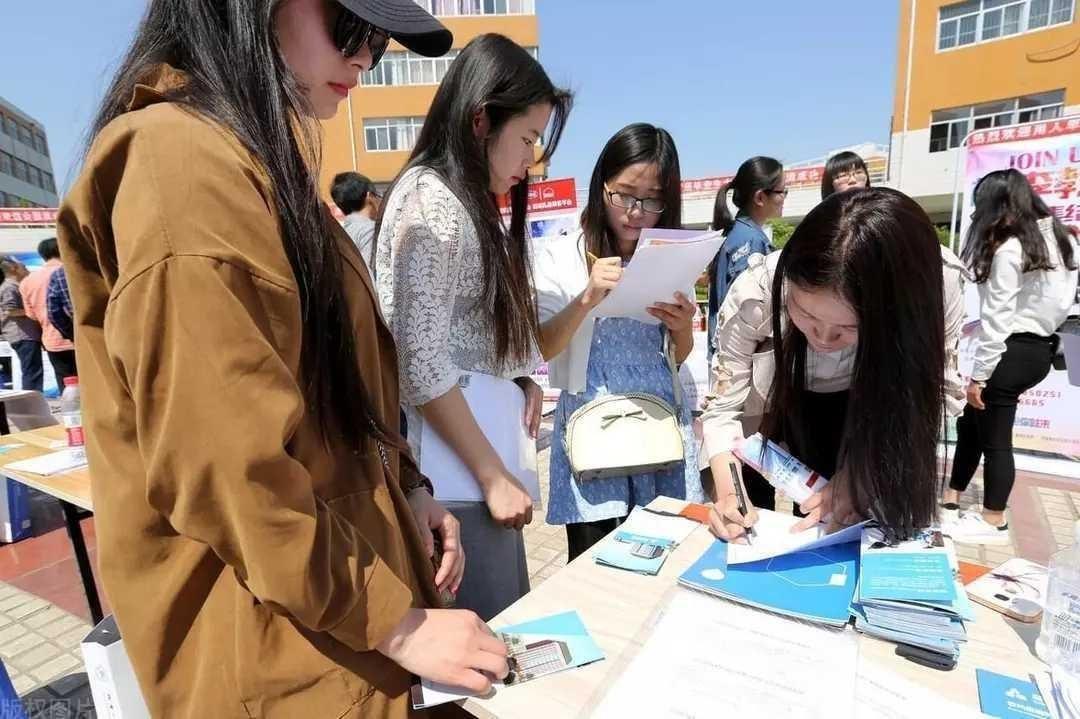 教育部发布通知, 22所专科院校升级为本科, 已考上的学生眼光独到