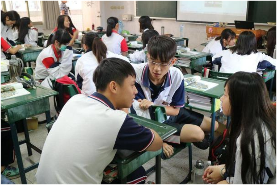 初三刚开学, 老师就劝学生放弃中考去职高, 背后原来还有这些隐情