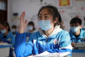 深圳的中学招老师, 恢复正常了, 不特别偏爱“清北”毕业生了