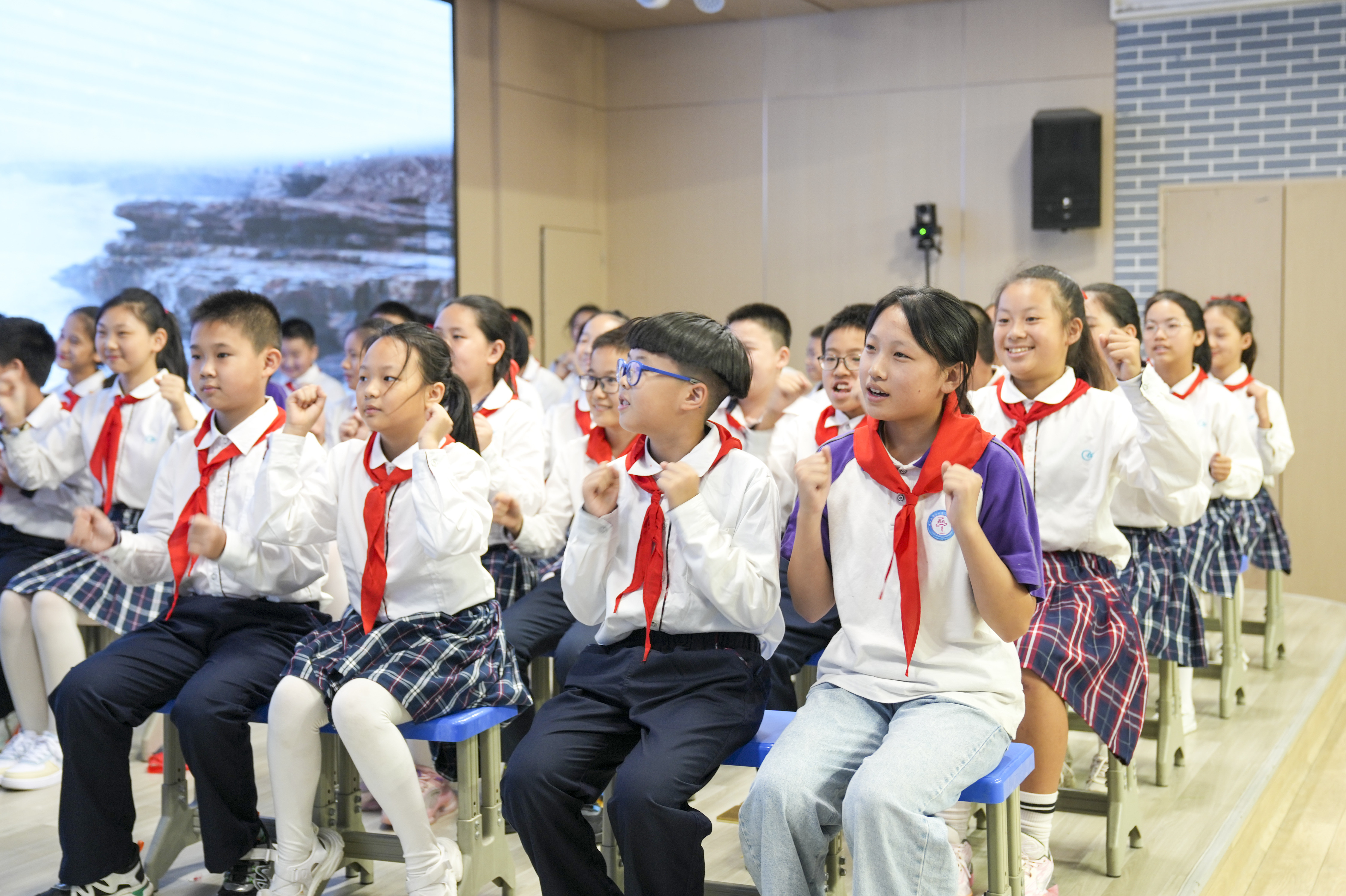 重庆: 城乡学校手拉手 共研教学促发展